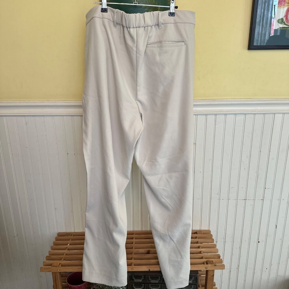 Old Navy Women's Cream Pants - Picture 2 of 9